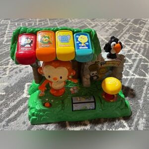 VTech Learn and Dance Interactive Zoo